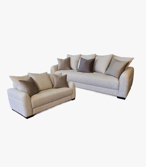 Sala Roberts de tela color beige - Sofá y Love Seat