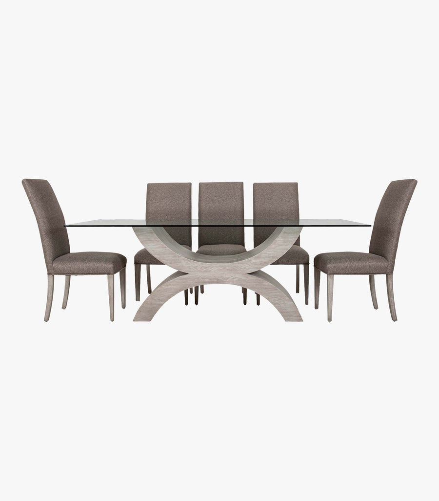 Juego de comedor rectangular para 8 personas de madera color café con mesa y 8 sillas sin brazos, de la marca Avanti Muebles.